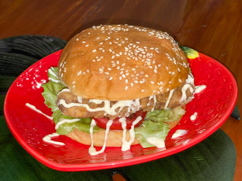 Crispy Chicken Burger	- برجر الدجاج المقرمش