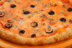 Half Anchovies Pizza - نصف بيتزا الأنشوجة